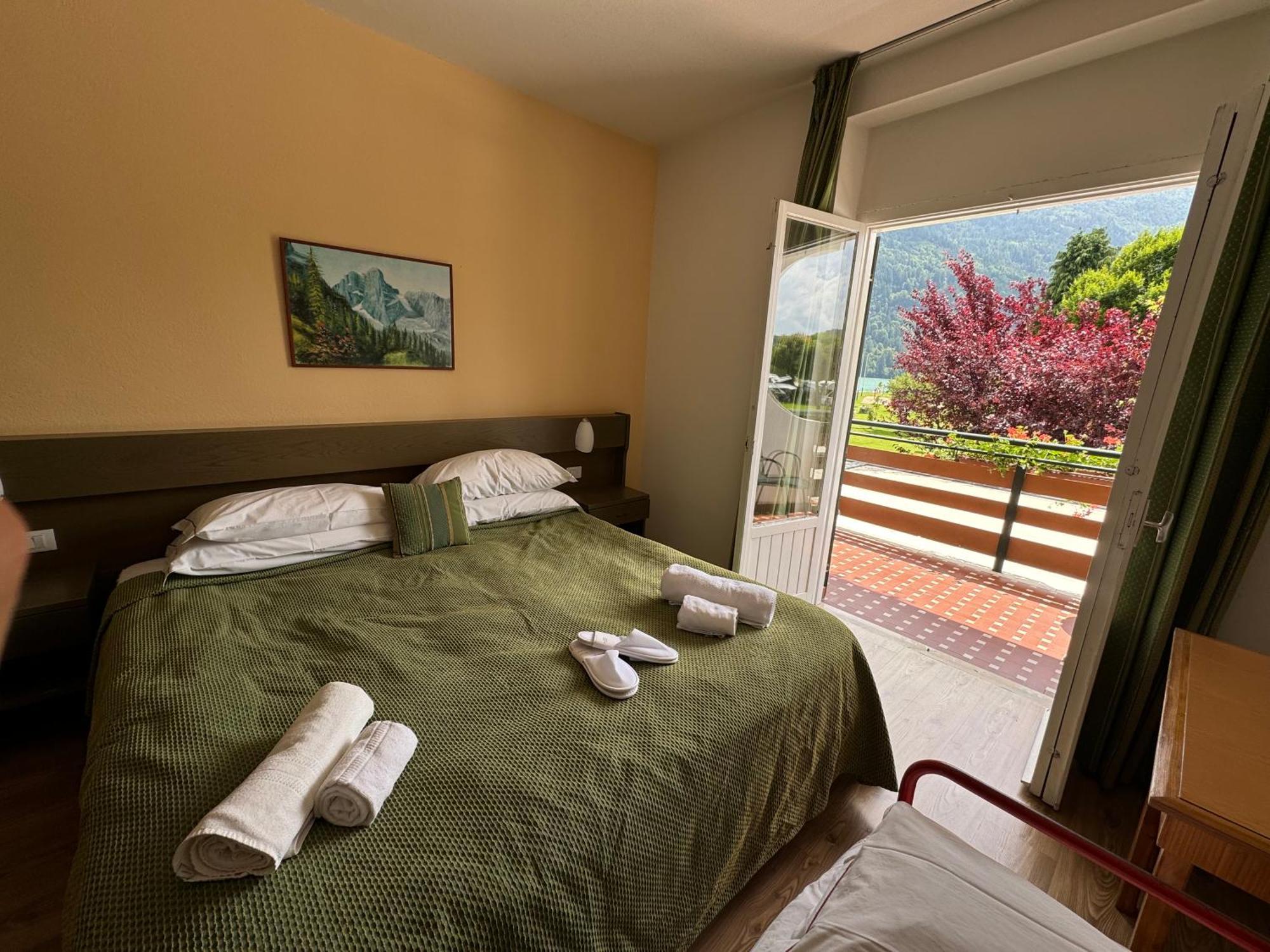 Garden Hotel Bellariva Molveno Szoba fotó